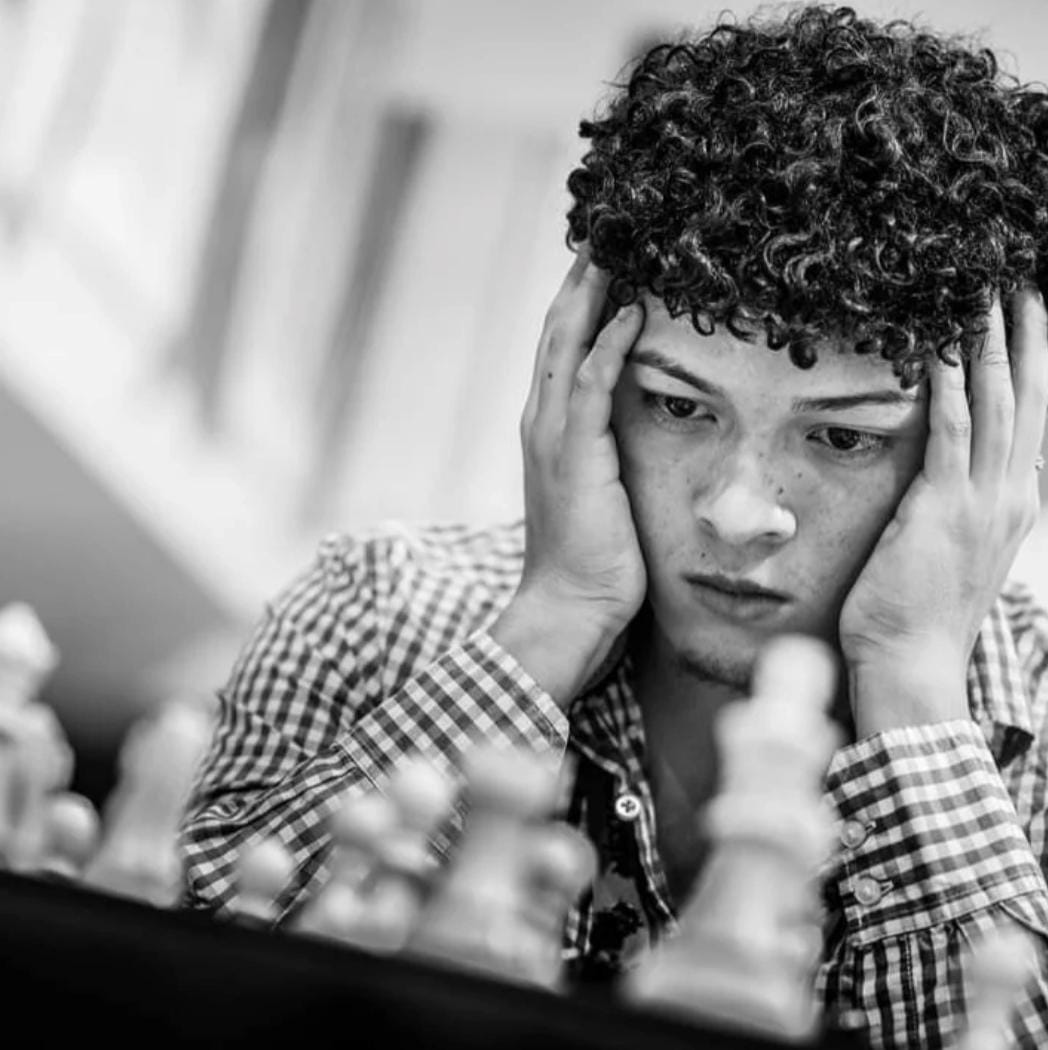 Jeigoth Pastor Carvajal focused during a tournament game